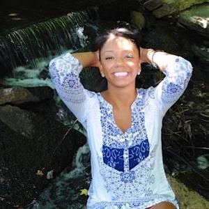 Meet your Posher, Mina